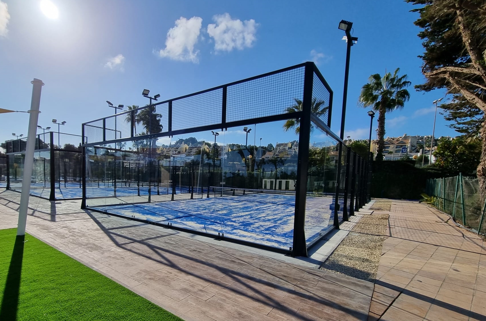 Panoramic paddle tennis court 